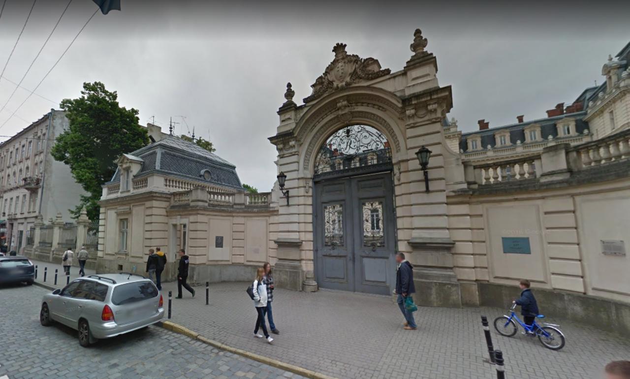 Студия С Дизайнерским Ремонтом Lvov Exteriér fotografie